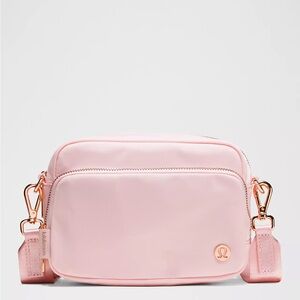 Lululemon Everywhere Crossbody Bag 2L Metal Hardware- Pink Pearl/Rose Gold